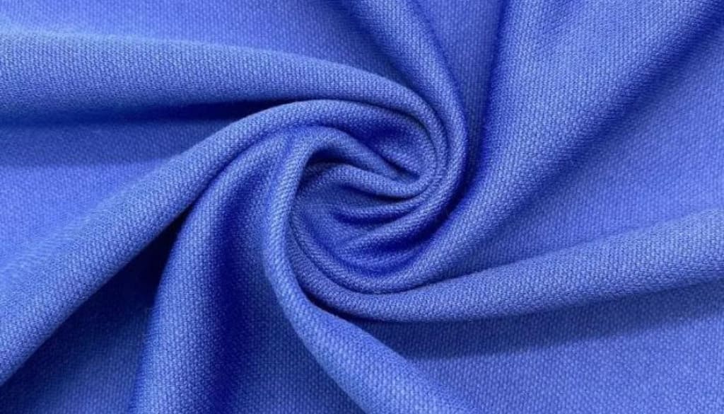 Có Nên Chọn Vải Pha (Poly-Cotton)?