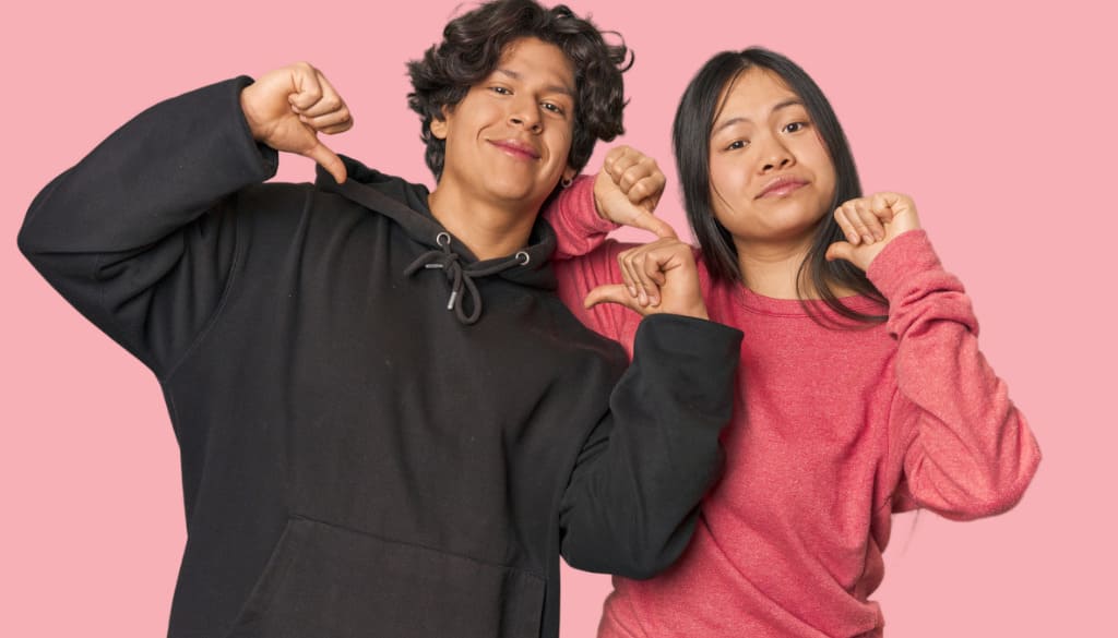 Vì Sao Nhiều Người Nhầm Lẫn Giữa Hoodie và Sweater?