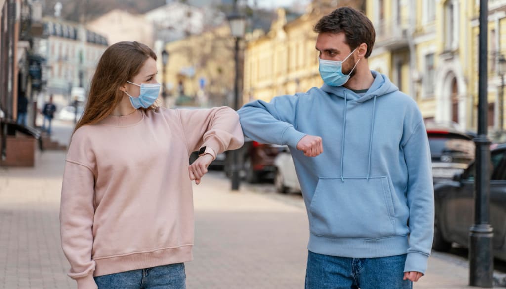 So Sánh Sweatshirt Gildan Với Các Thương Hiệu Khác